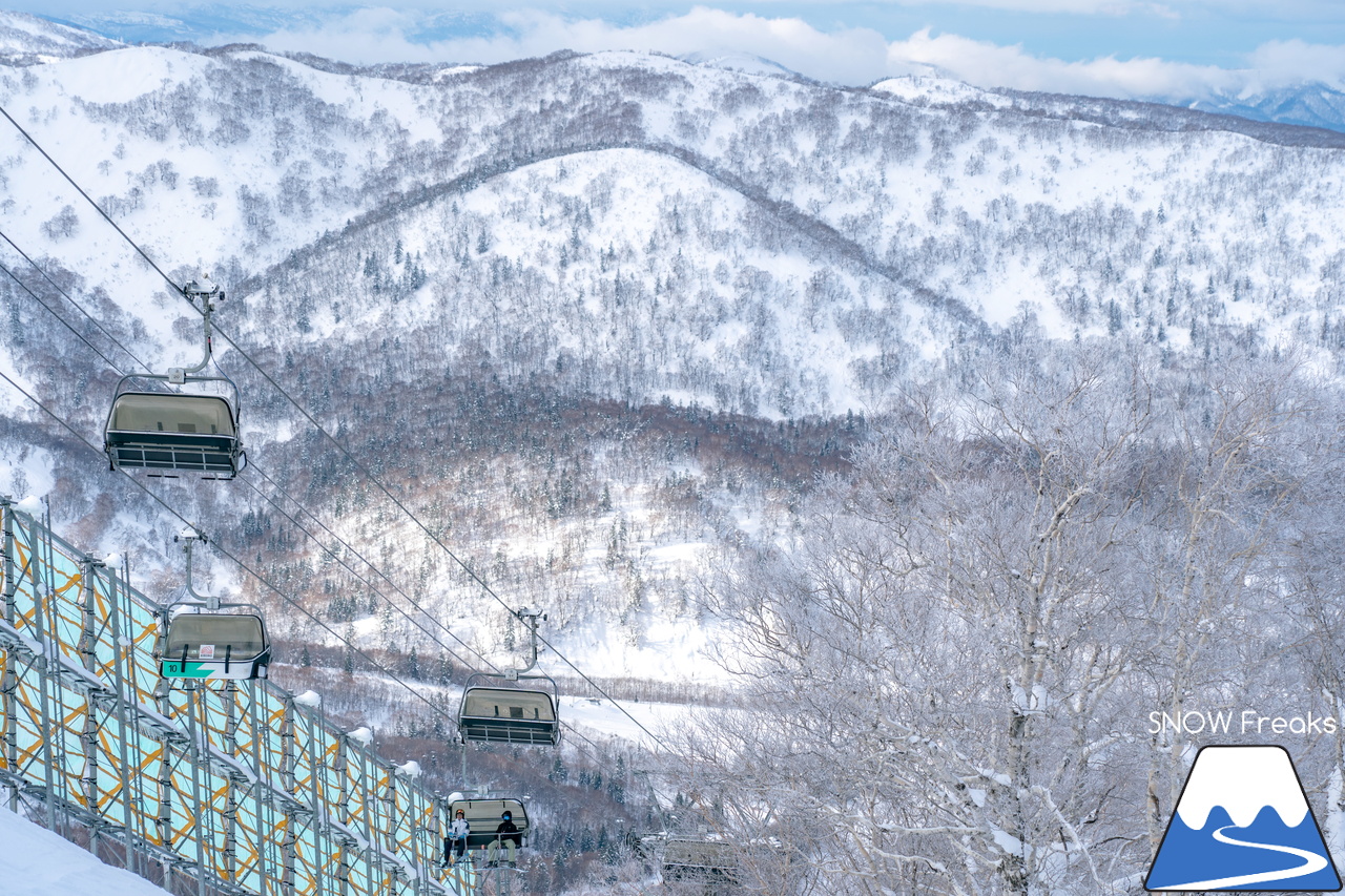 キロロリゾート｜真っ白な雪と真っ青な空。粉雪ゲレンデクルージングが気持ち良いキロロ。この週末は『Sweet Protection 試着会』も開催中！